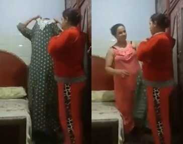 مثليات مصريات يتعرين قبل ممارسة الجنس الرومانسي على السرير